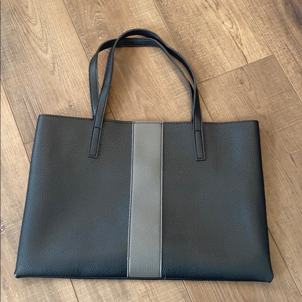 Vince Camuto Tote